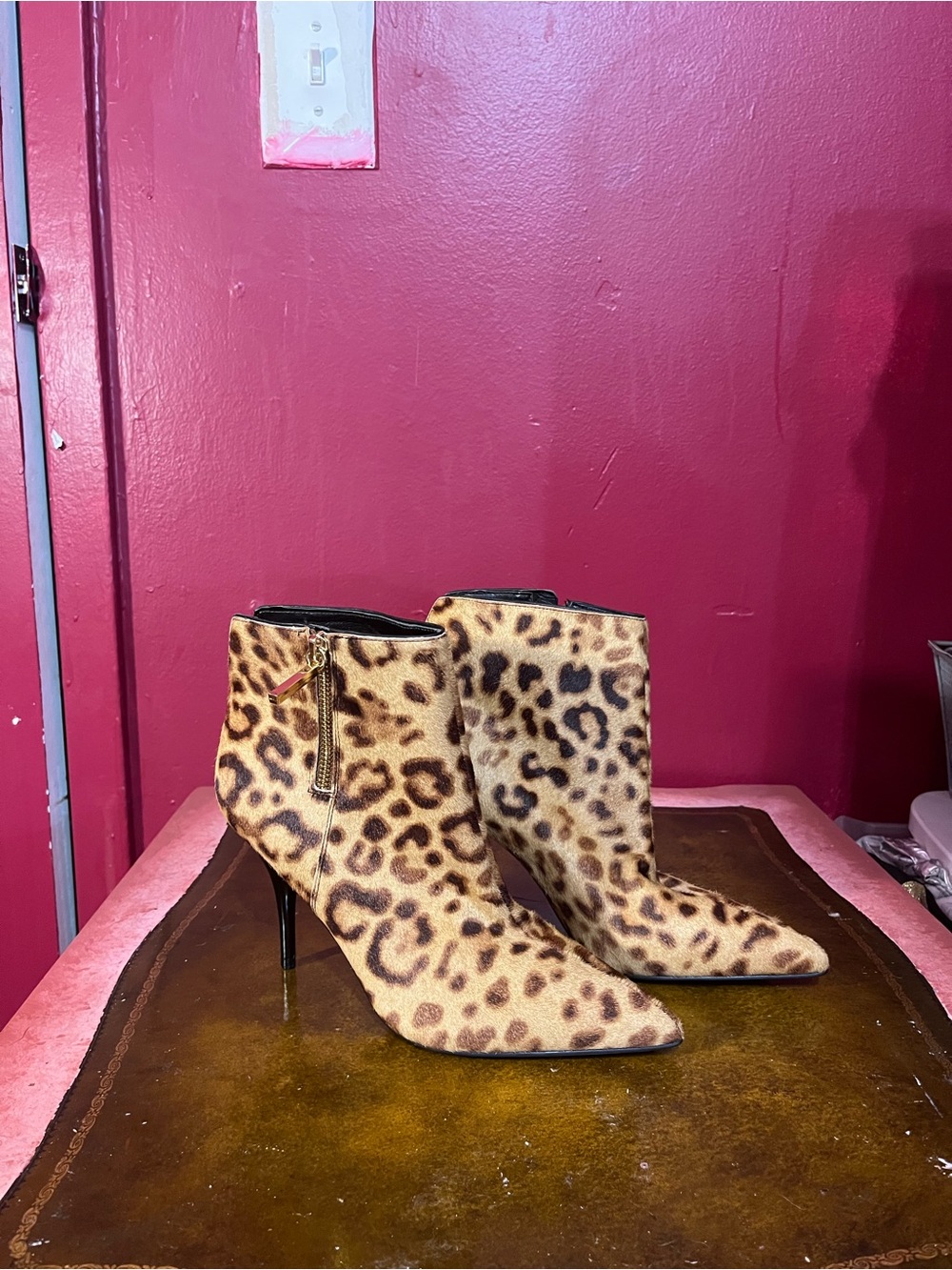 Marc Fisher Leopard pony hair Print Pointed Toe Ankle Boots - 7.5